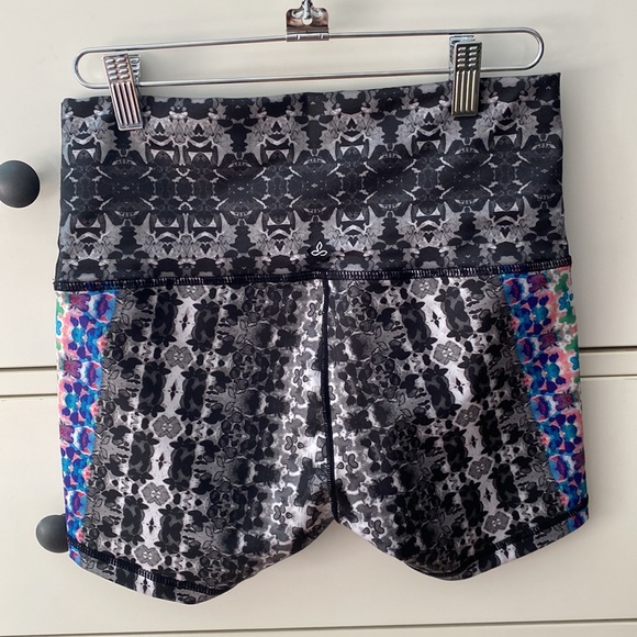 S Prana Baja athletic shorts in black and white with multicolored sides. - Picture 3 of 4